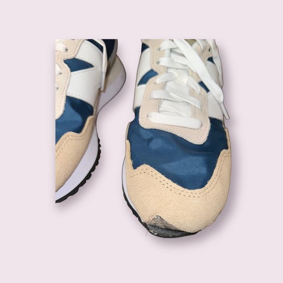 Madewell x New Balance New Balance® 237 Sneakers - Picture 7 of 10